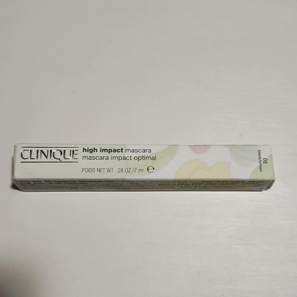 CLINIQUE Black/Brown High Impact Mascara